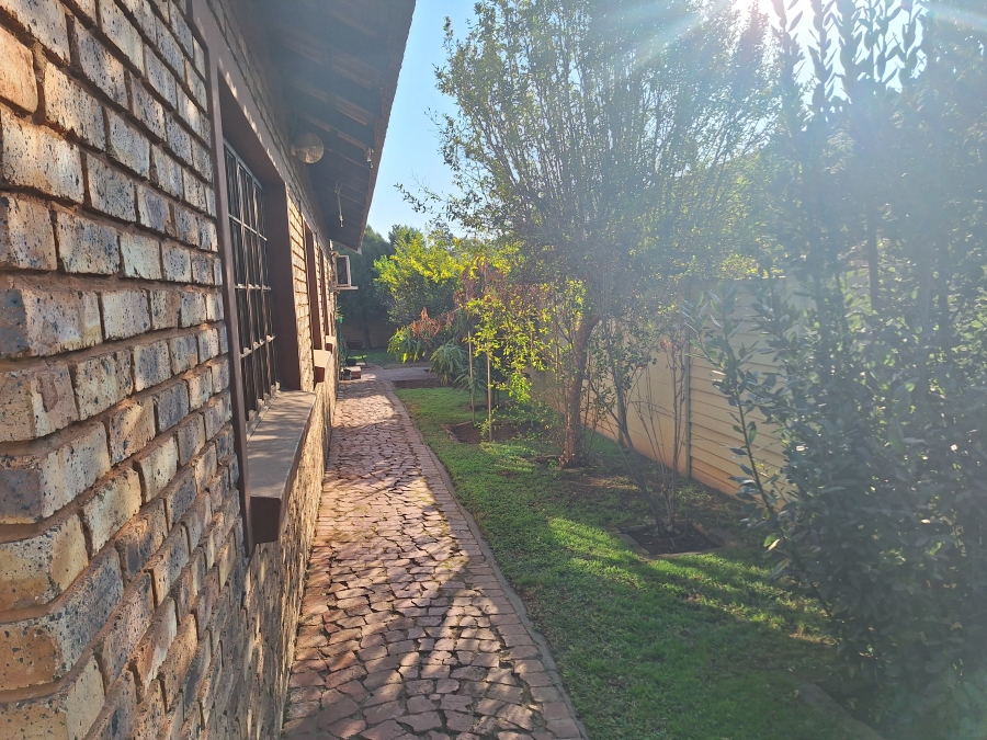 3 Bedroom Property for Sale in Rietfontein Gauteng