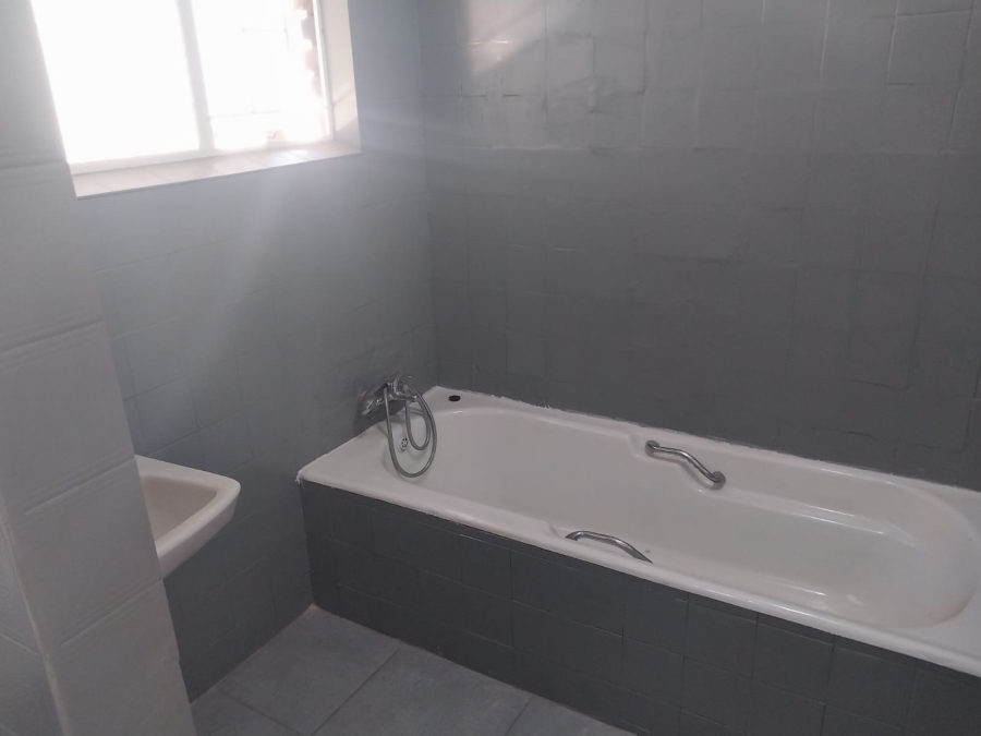 4 Bedroom Property for Sale in Claremont Gauteng