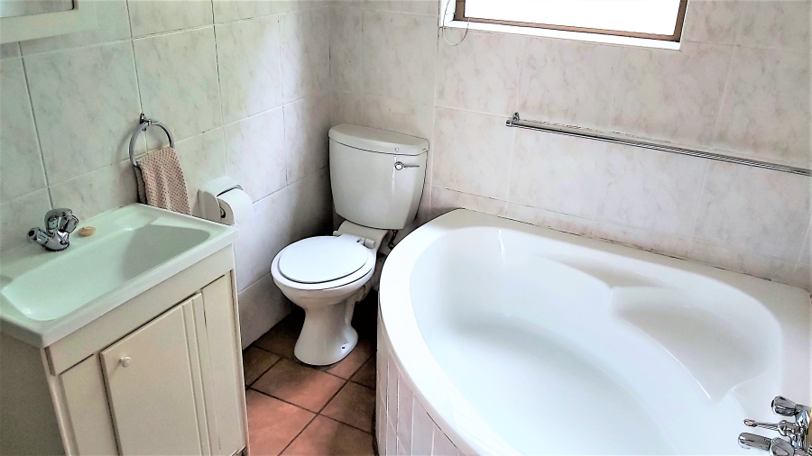 3 Bedroom Property for Sale in Douglasdale Gauteng