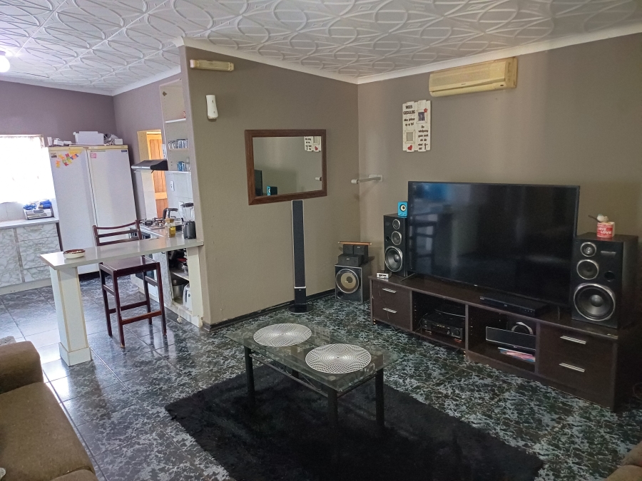 4 Bedroom Property for Sale in Noordheuwel Gauteng