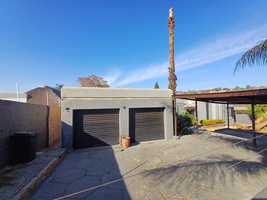 4 Bedroom Property for Sale in Noordheuwel Gauteng