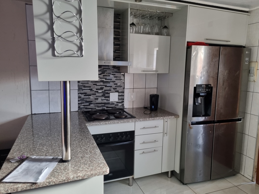 3 Bedroom Property for Sale in Chantelle Gauteng