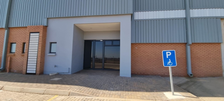 To Let commercial Property for Rent in Olifantsfontein Gauteng