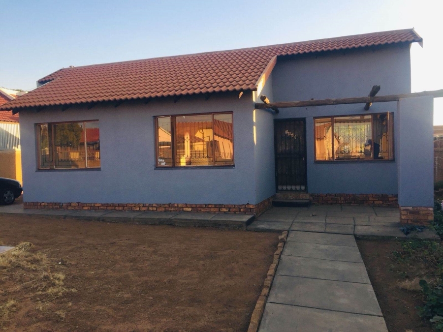 To Let 3 Bedroom Property for Rent in Soshanguve GG Gauteng