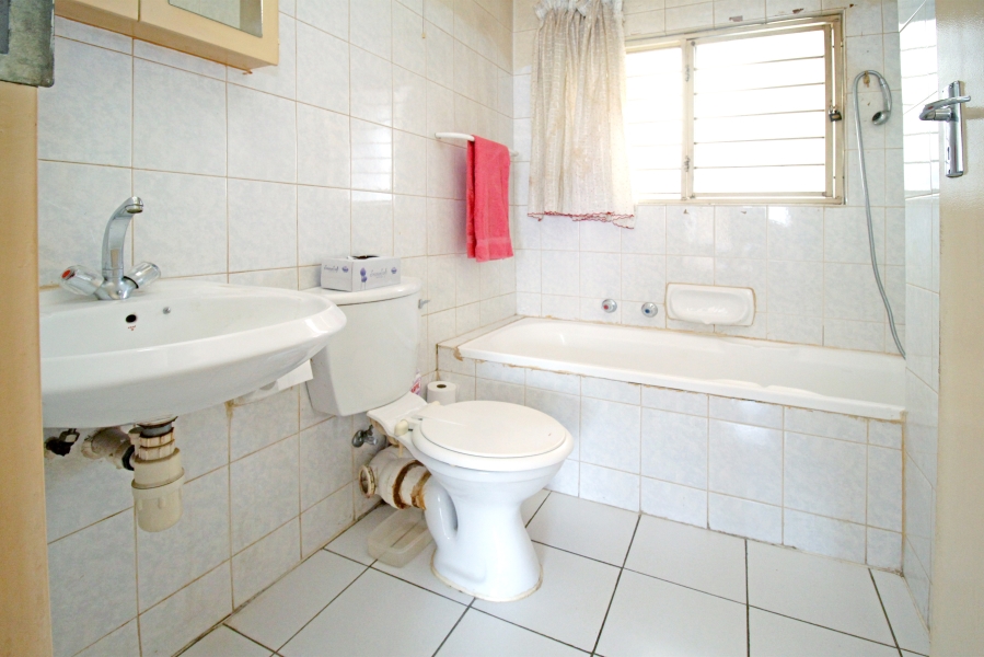 2 Bedroom Property for Sale in Glenhazel Gauteng