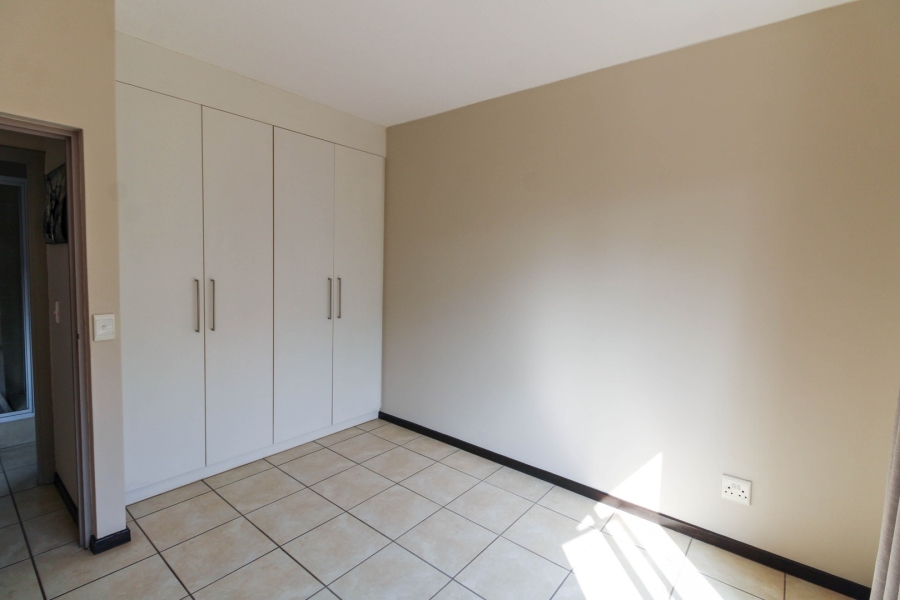 1 Bedroom Property for Sale in Bryanston Gauteng