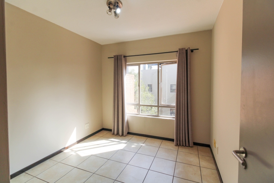 1 Bedroom Property for Sale in Bryanston Gauteng