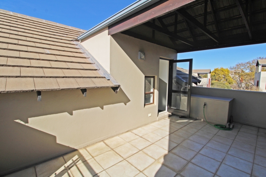 1 Bedroom Property for Sale in Bryanston Gauteng