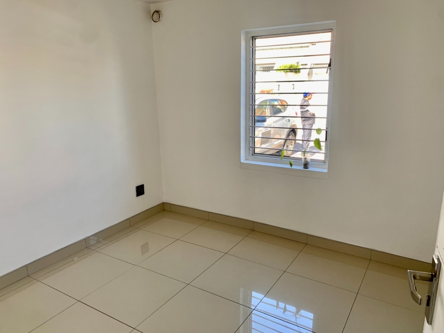 2 Bedroom Property for Sale in Sunninghill Gauteng