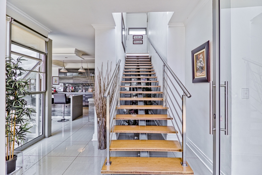 4 Bedroom Property for Sale in Helderfontein Estate Gauteng