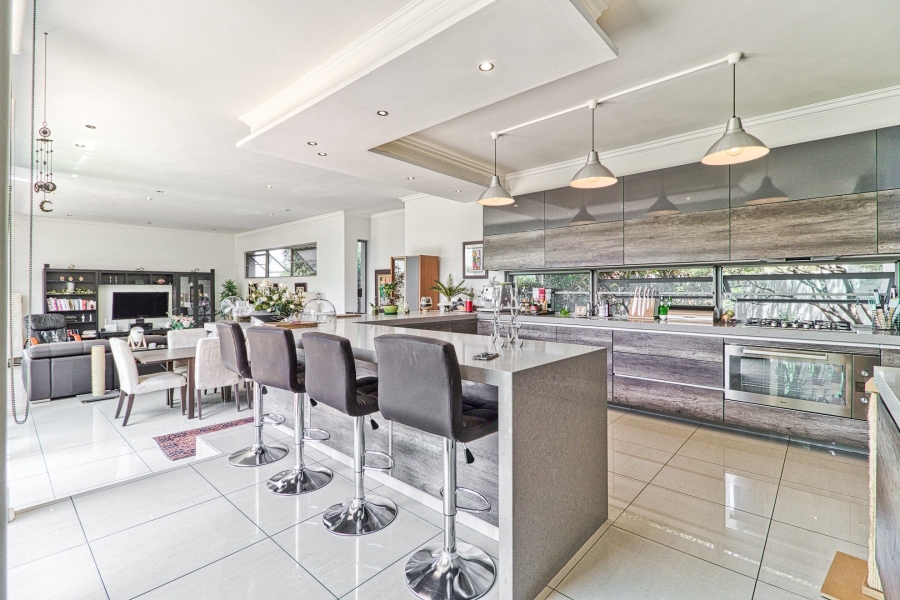 4 Bedroom Property for Sale in Helderfontein Estate Gauteng