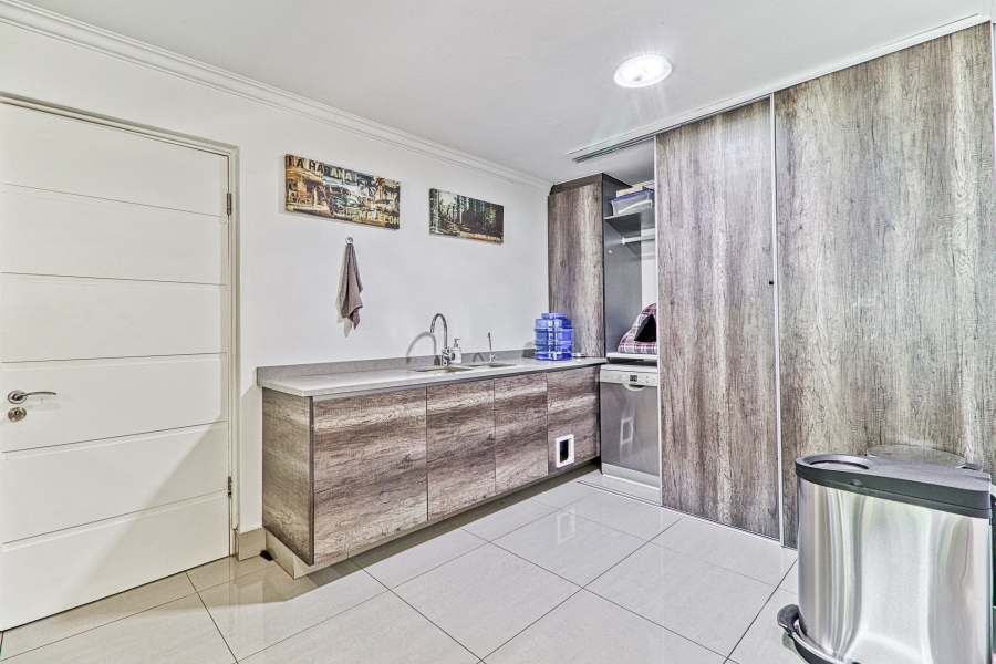 4 Bedroom Property for Sale in Helderfontein Estate Gauteng