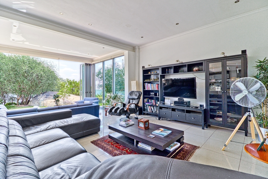 4 Bedroom Property for Sale in Helderfontein Estate Gauteng