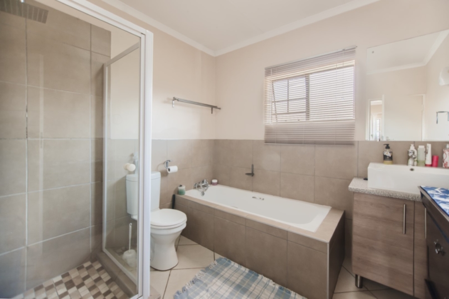 3 Bedroom Property for Sale in Sagewood Gauteng