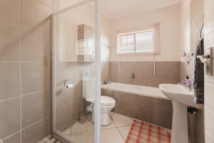 3 Bedroom Property for Sale in Sagewood Gauteng