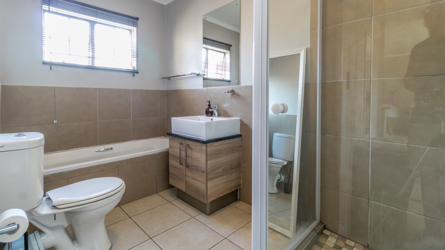 2 Bedroom Property for Sale in Sagewood Gauteng