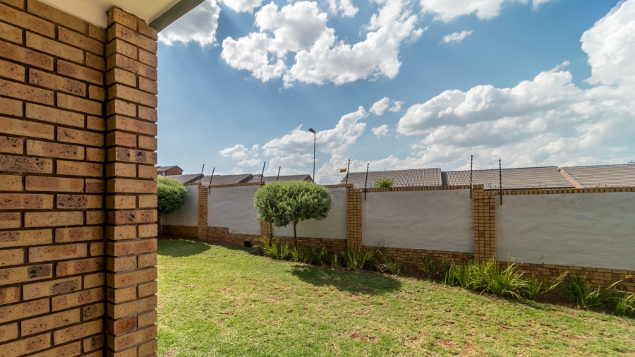 2 Bedroom Property for Sale in Sagewood Gauteng