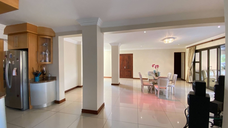 5 Bedroom Property for Sale in Zambezi Country Estate Gauteng