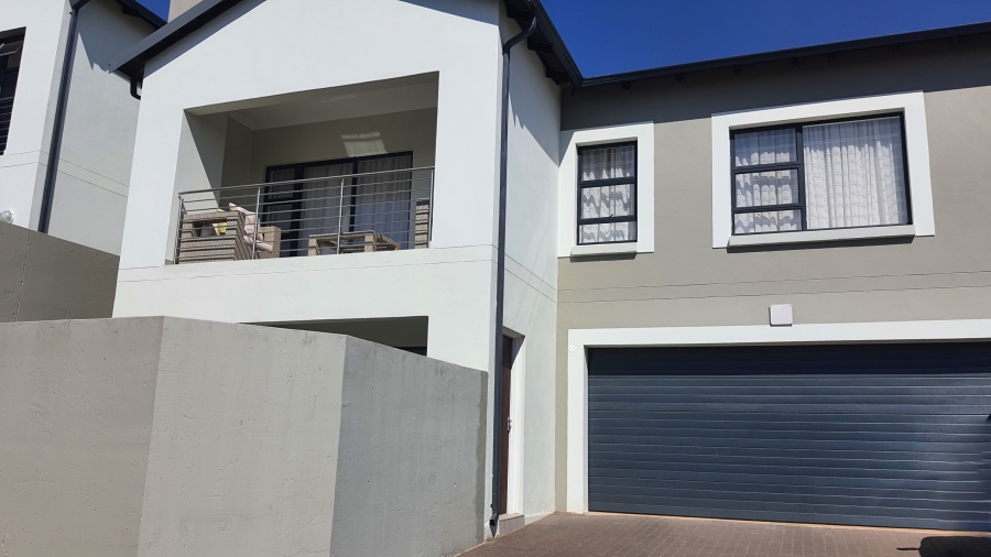 4 Bedroom Property for Sale in Allens Nek Gauteng