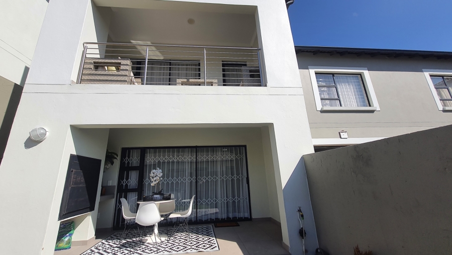 4 Bedroom Property for Sale in Allens Nek Gauteng