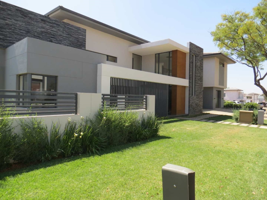 5 Bedroom Property for Sale in Neighbourhood Estate Gauteng