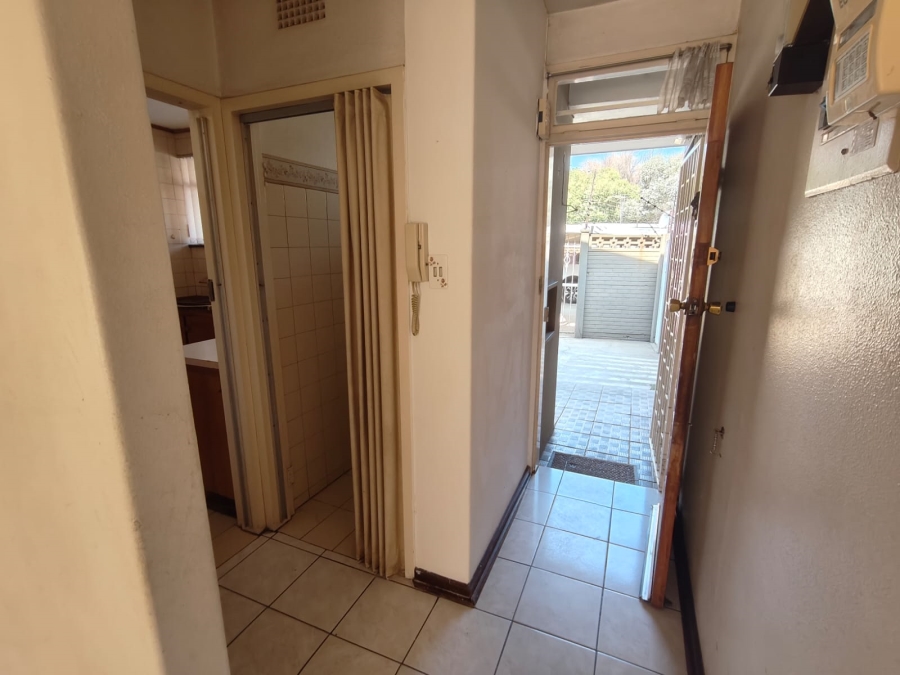 To Let 2 Bedroom Property for Rent in Three Rivers Proper Gauteng