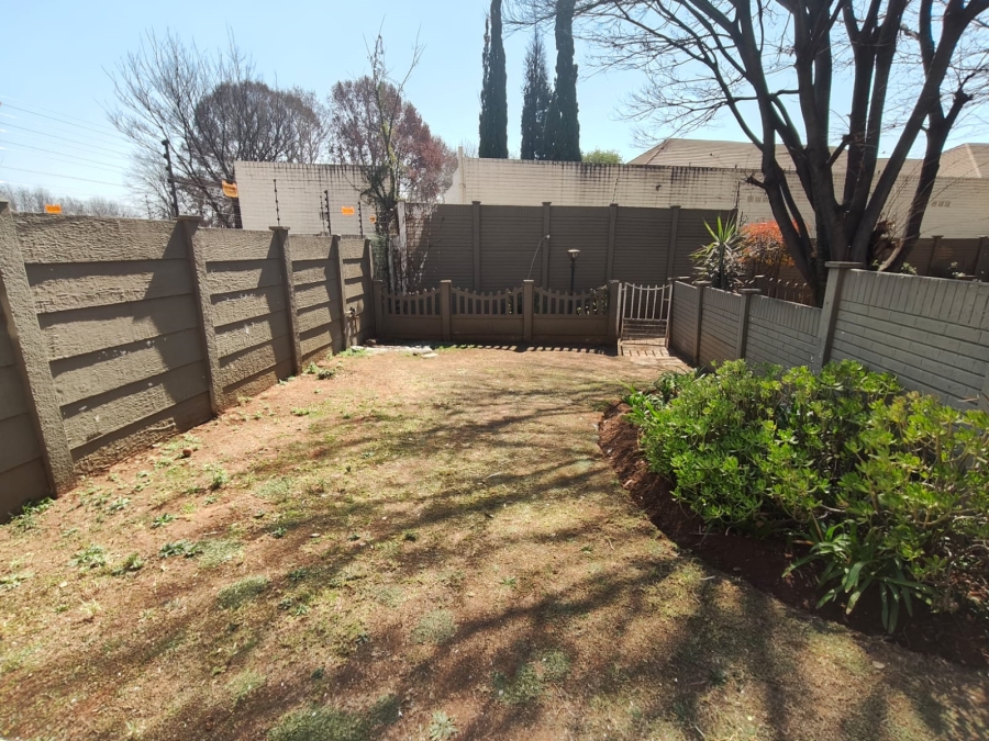 To Let 2 Bedroom Property for Rent in Three Rivers Proper Gauteng