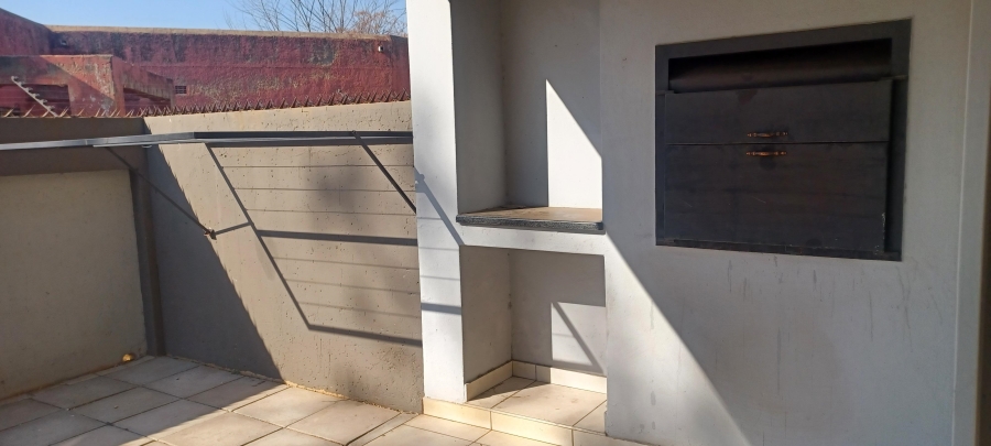 2 Bedroom Property for Sale in Henley on Klip Gauteng