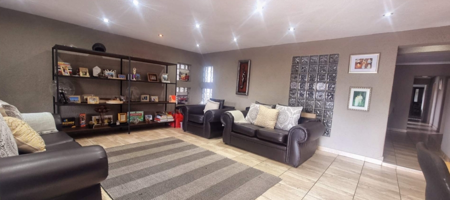 3 Bedroom Property for Sale in Elandspark Gauteng