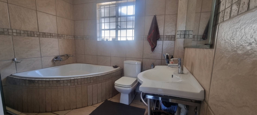 3 Bedroom Property for Sale in Elandspark Gauteng