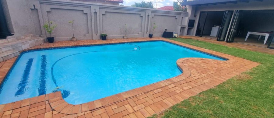 3 Bedroom Property for Sale in Elandspark Gauteng