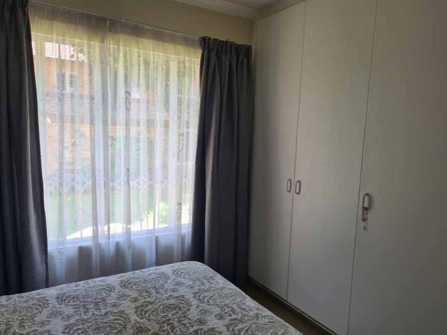 2 Bedroom Property for Sale in Wilgeheuwel Gauteng