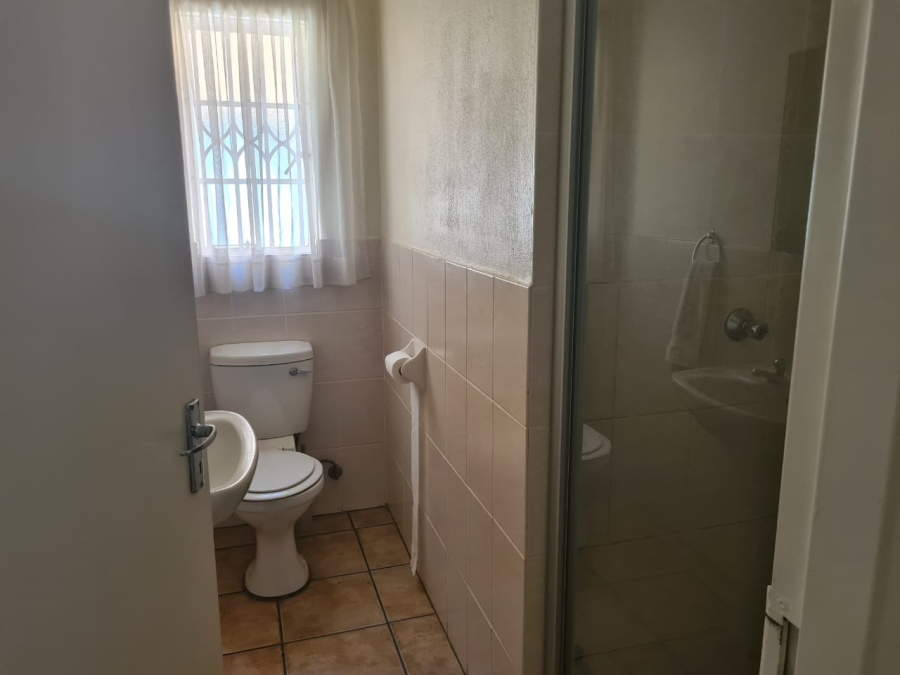 2 Bedroom Property for Sale in Wilgeheuwel Gauteng