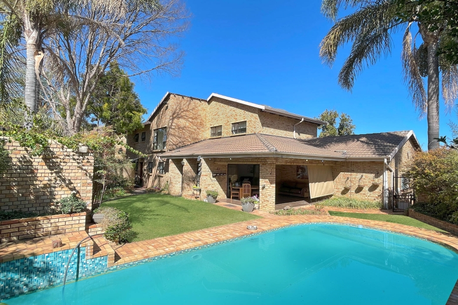 4 Bedroom Property for Sale in Glen Austin Gauteng