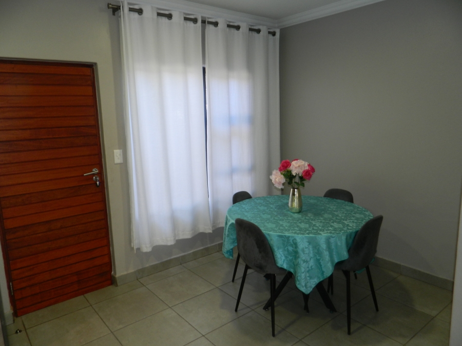 2 Bedroom Property for Sale in Six Fountains Residential Estate Gauteng