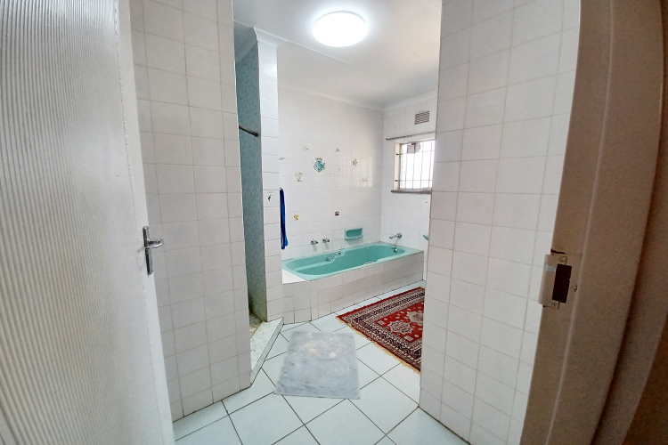 3 Bedroom Property for Sale in Vanderbijlpark SE 2 Gauteng