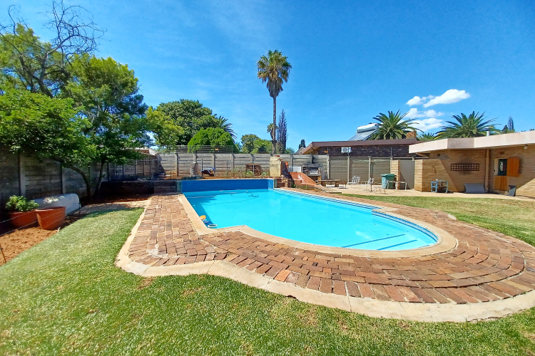 3 Bedroom Property for Sale in Vanderbijlpark SE 2 Gauteng