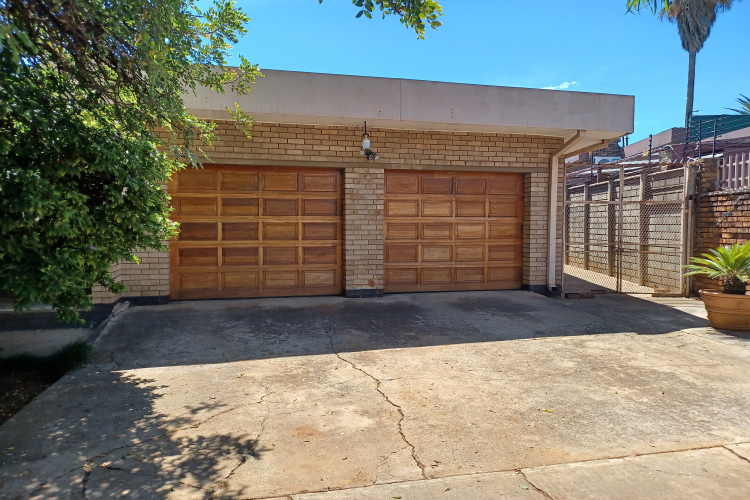 3 Bedroom Property for Sale in Vanderbijlpark SE 2 Gauteng