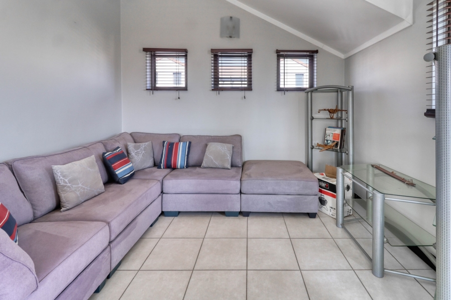 1 Bedroom Property for Sale in Lonehill Gauteng