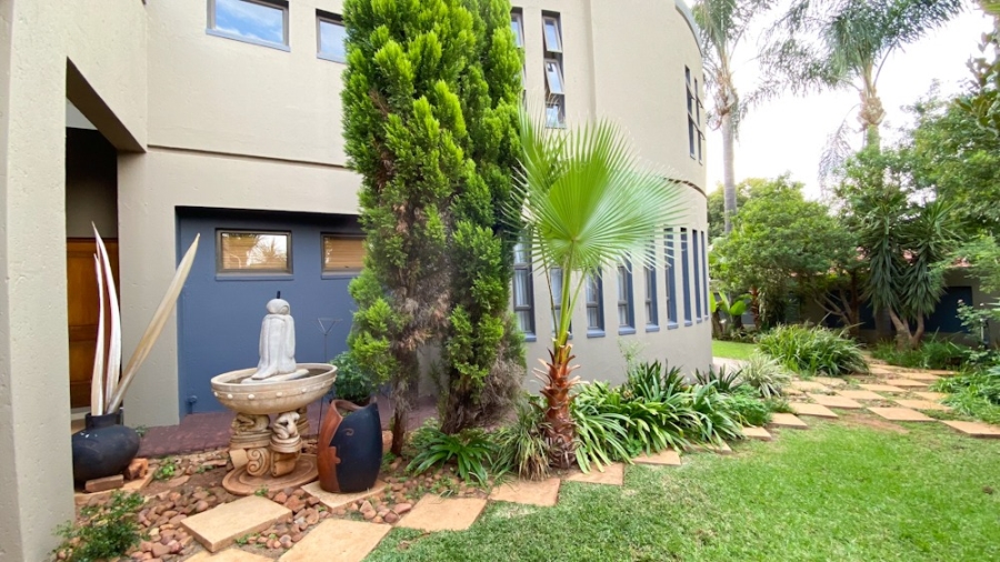 5 Bedroom Property for Sale in Montana Park Gauteng