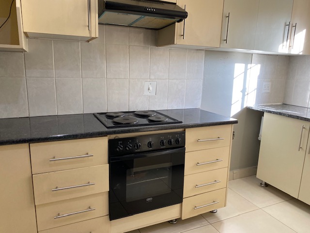 To Let 2 Bedroom Property for Rent in Noordwyk Gauteng