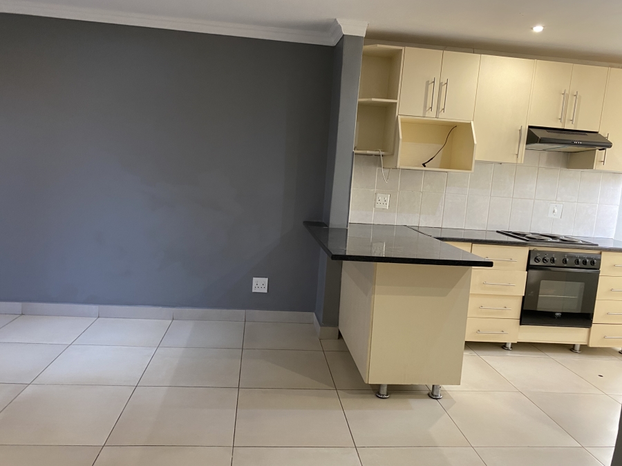 To Let 2 Bedroom Property for Rent in Noordwyk Gauteng