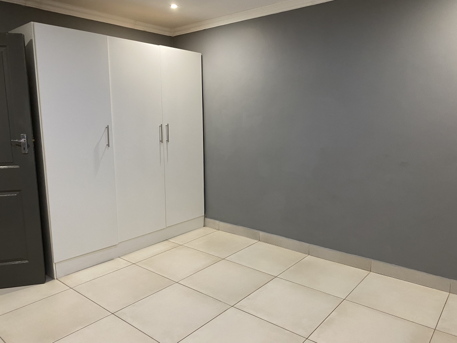 To Let 2 Bedroom Property for Rent in Noordwyk Gauteng