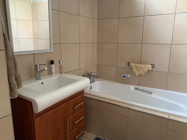 2 Bedroom Property for Sale in Murrayfield Gauteng