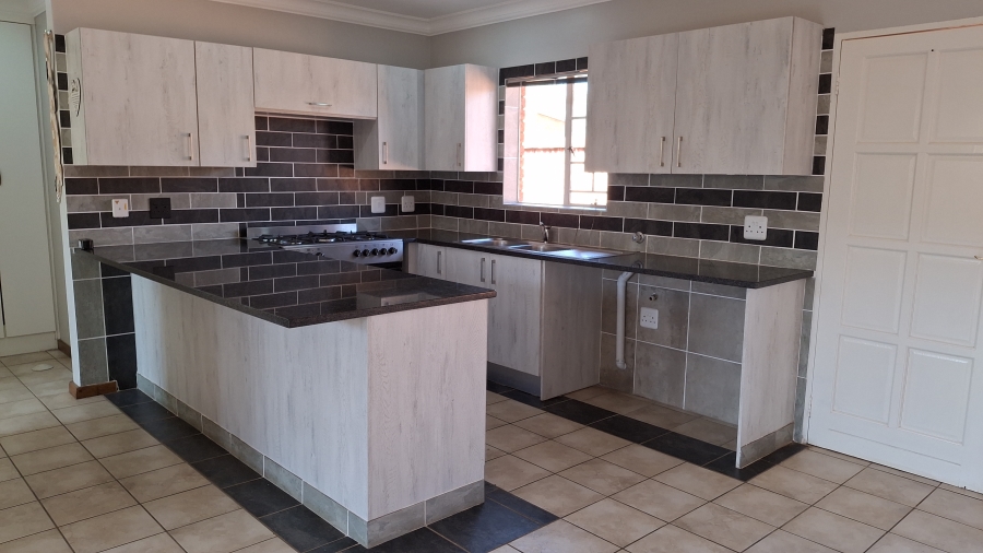 2 Bedroom Property for Sale in Montana Gauteng