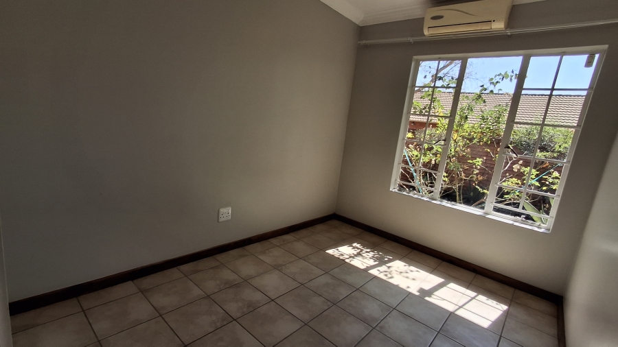 2 Bedroom Property for Sale in Montana Gauteng