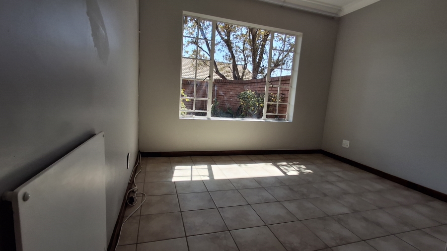 2 Bedroom Property for Sale in Montana Gauteng