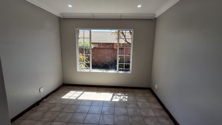 2 Bedroom Property for Sale in Montana Gauteng