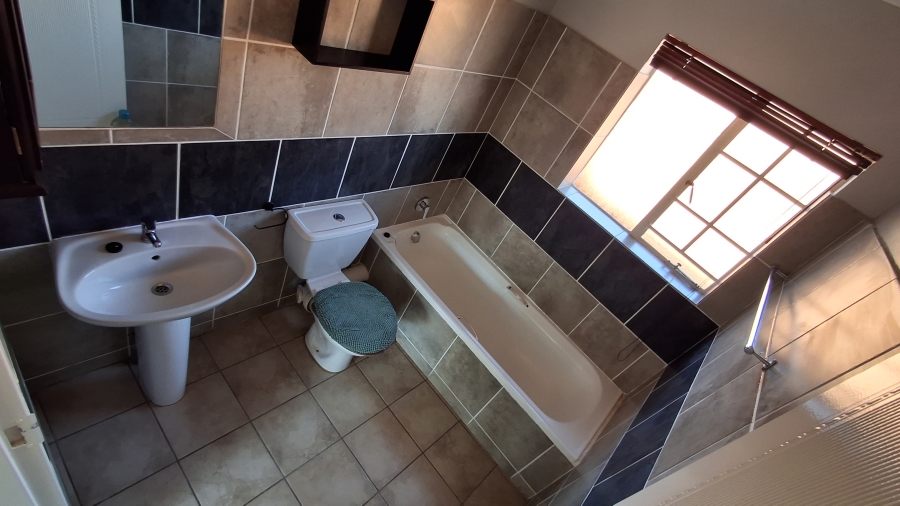 2 Bedroom Property for Sale in Montana Gauteng