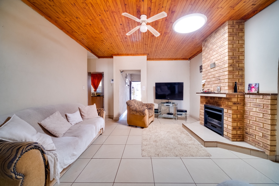 3 Bedroom Property for Sale in Mayberry Park Gauteng